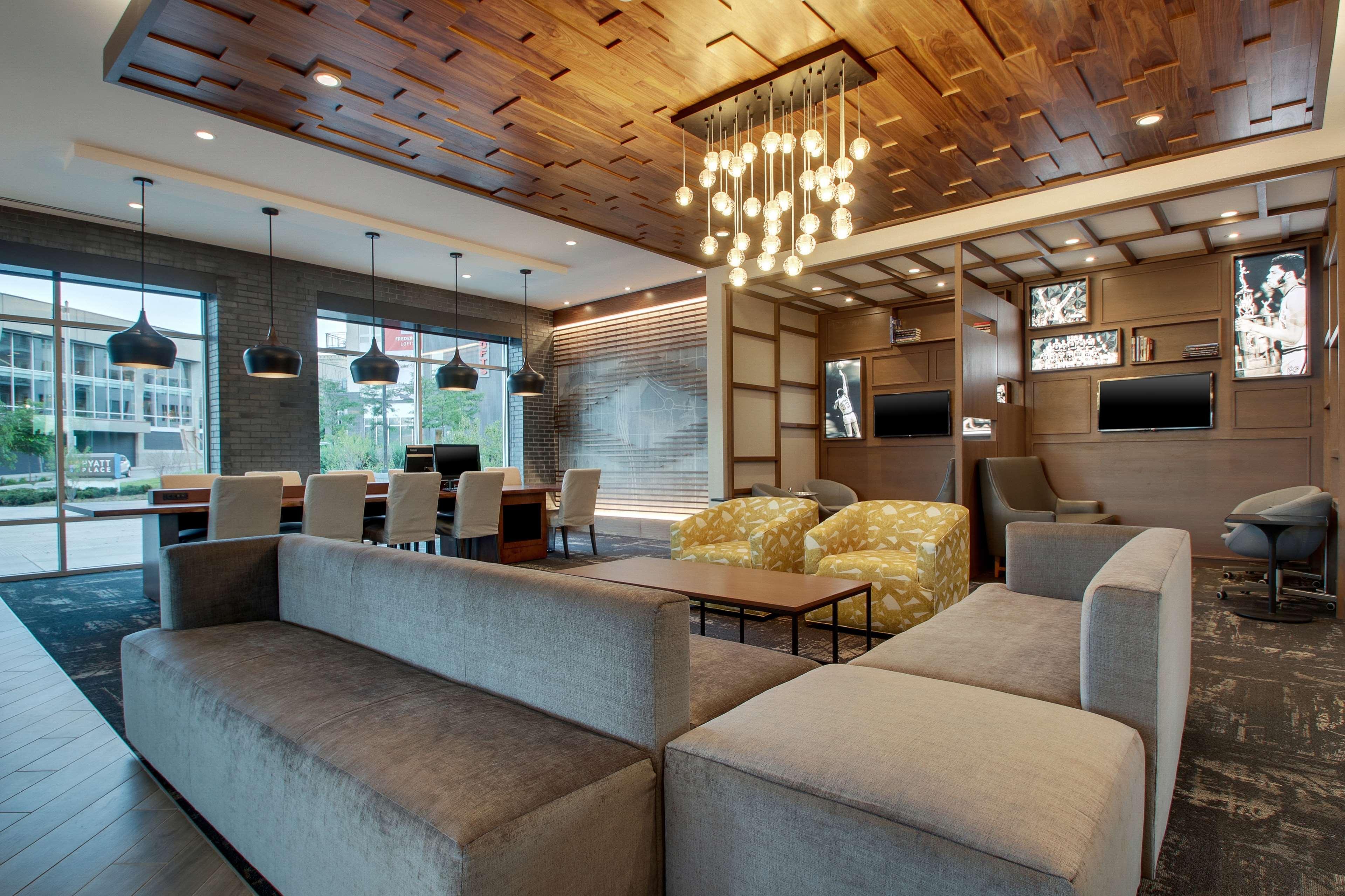 Hyatt Place Milwaukee Downtown Екстериор снимка