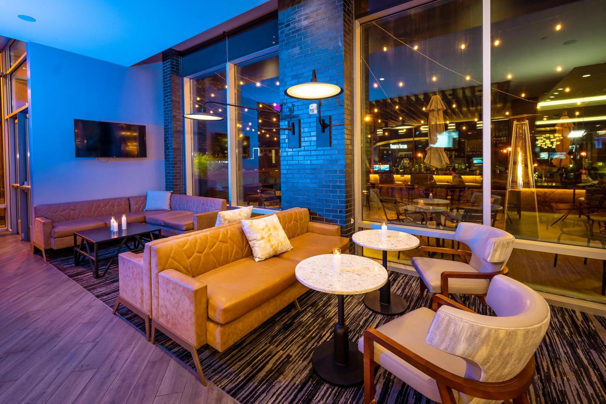 Hyatt Place Milwaukee Downtown Екстериор снимка
