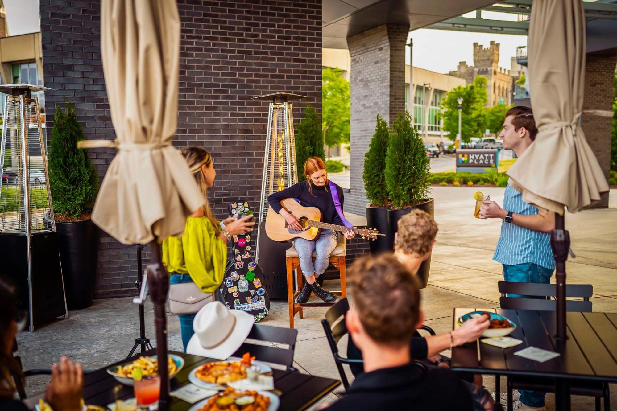Hyatt Place Milwaukee Downtown Екстериор снимка