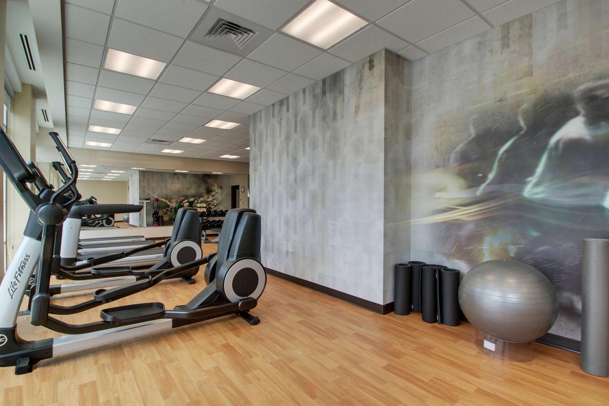 Hyatt Place Milwaukee Downtown Екстериор снимка