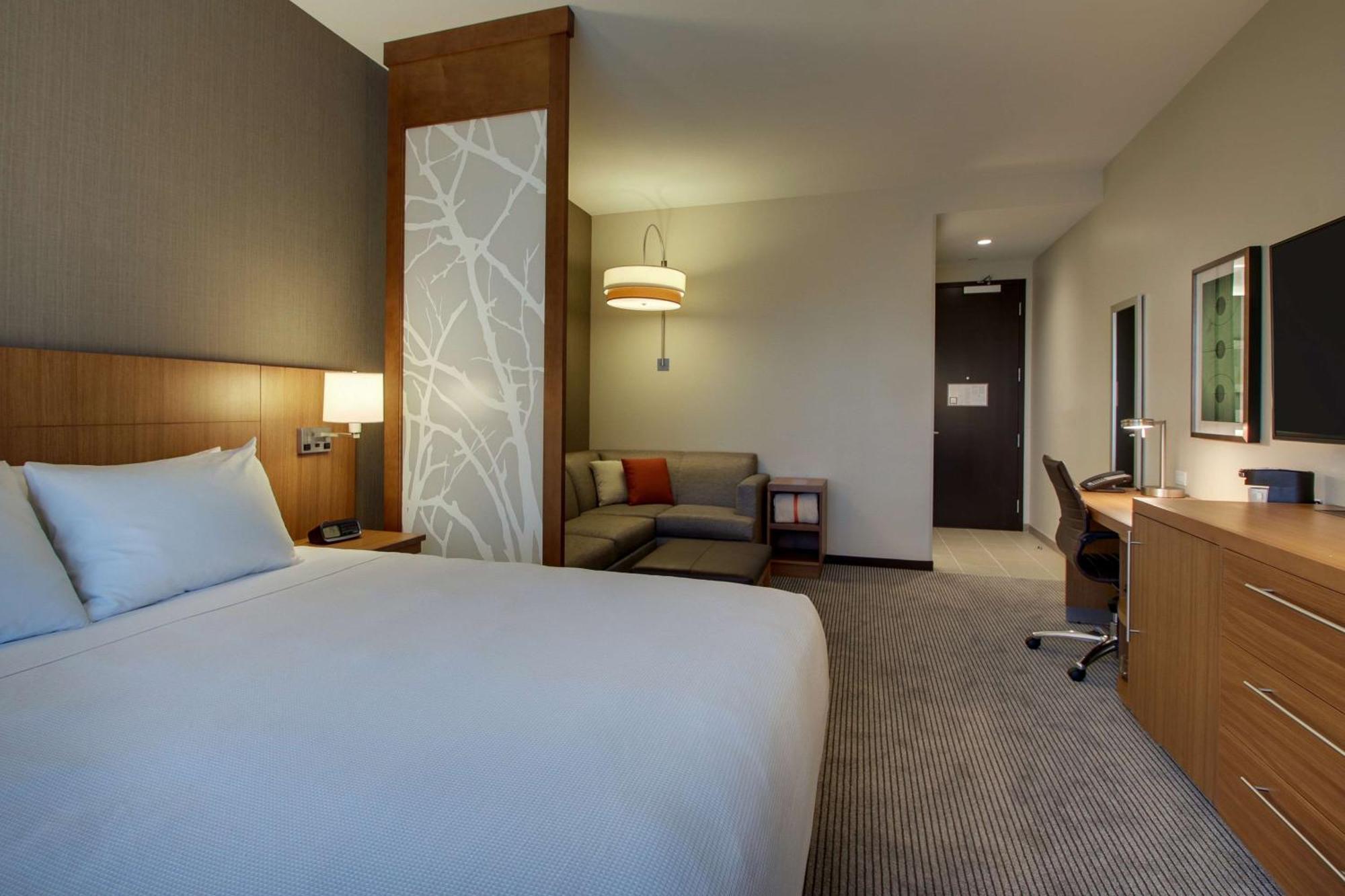 Hyatt Place Milwaukee Downtown Екстериор снимка